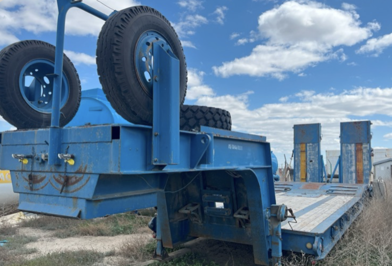FRUEHAUF TRAILER